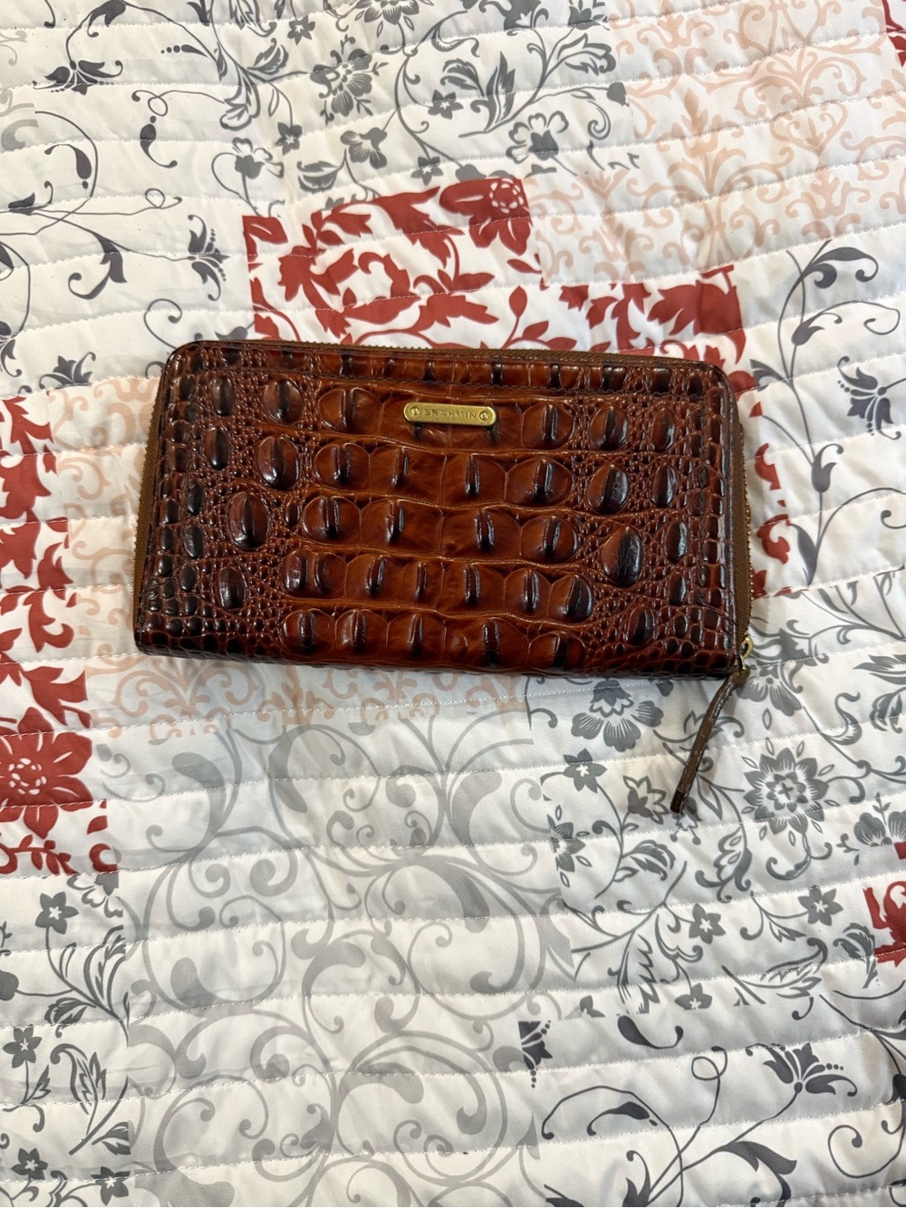 Brahmin wallet. Great condition!